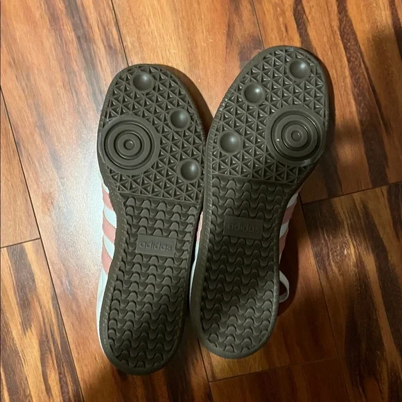 Adidas Women's White and Pink Sambas Sneakers - Picture 4 of 4